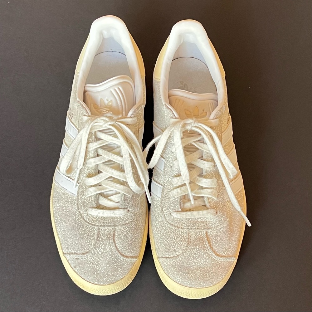 Adidas Gazelle distressed sneakers, cream, lace up size 8 US - Picture 5 of 13
